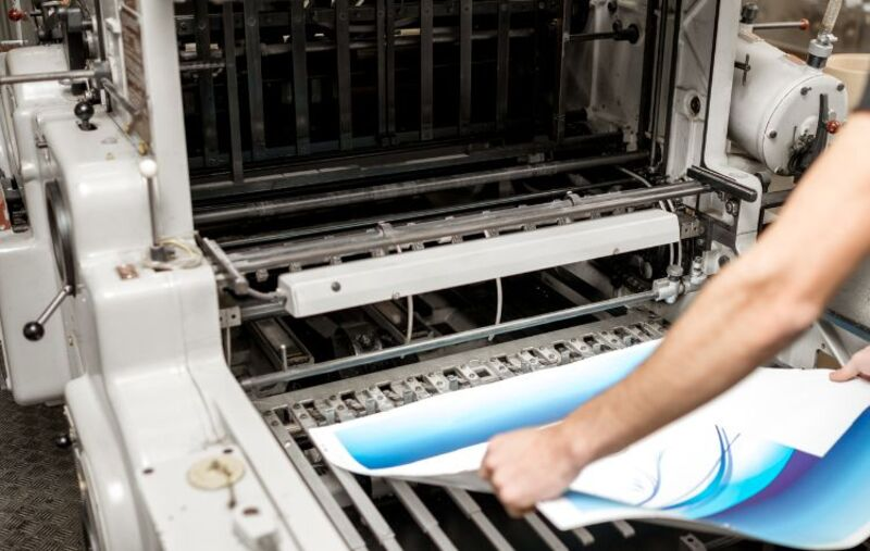 Công nghệ in offset được đánh giá cao về chi phí khi in hộp giấy đựng nước hoa
